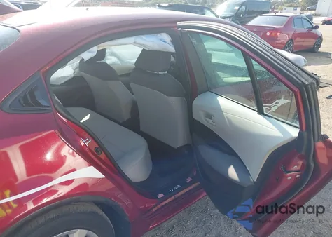 2022 Toyota Corolla Le z USA, uszkodzony, nr VIN 5YFEPMAE6NP323520